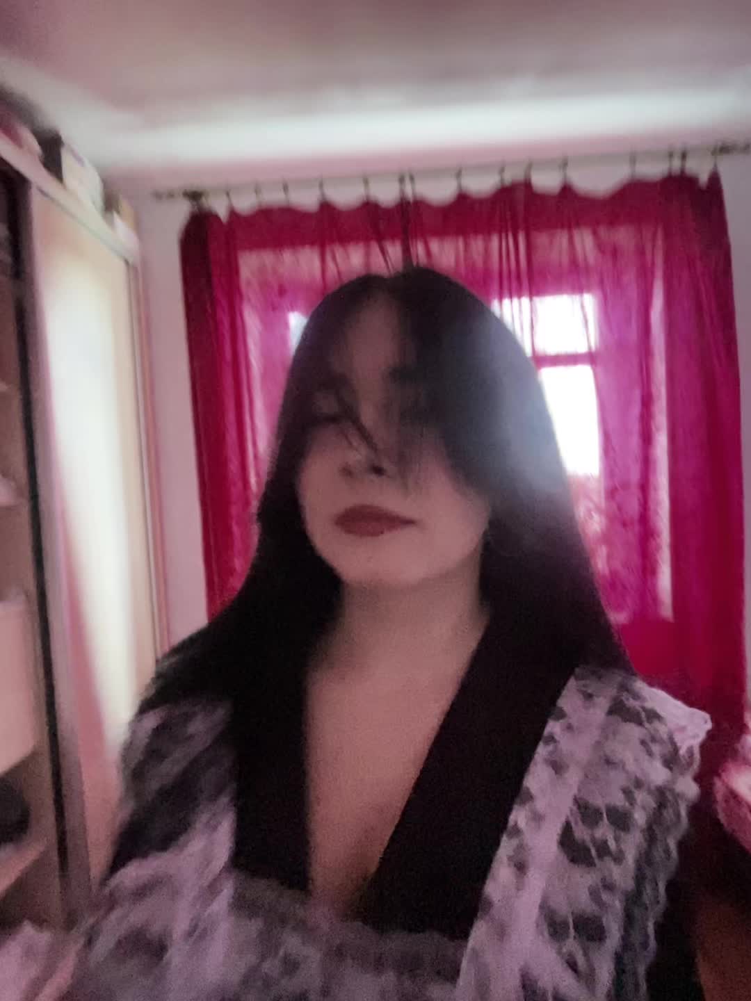 @Sweetie Fox🫐