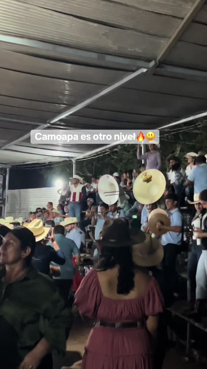 @Lupe🦦