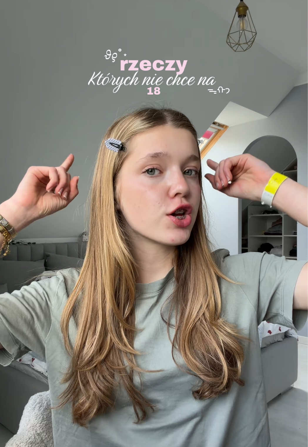@emilka 𝜗𝜚˚⋆ ig: fabisqa