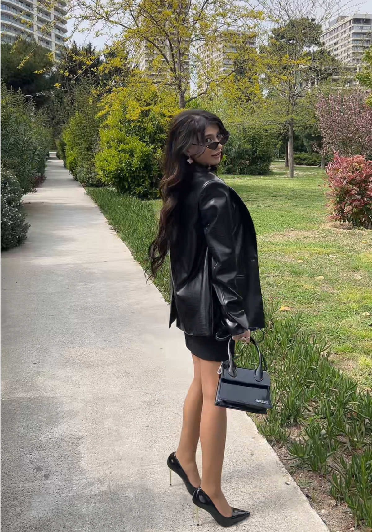 @𝑹&ouml;𝒚𝒂🇦🇿🇺🇸
