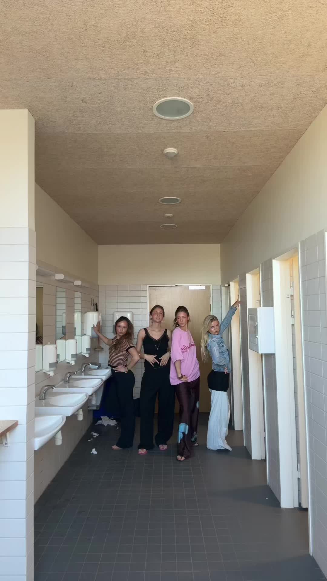 @Livaa🌟