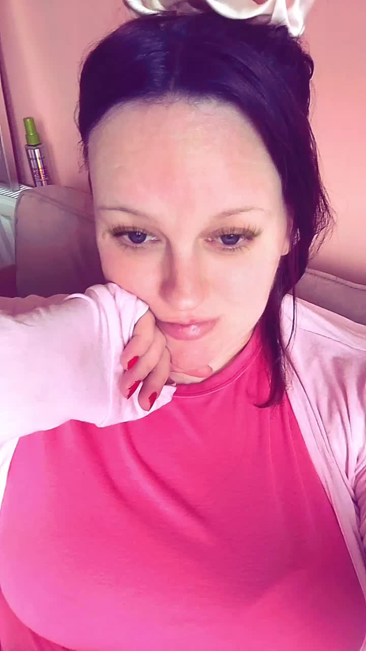 @Lisa life after cancer 💜🎗️
