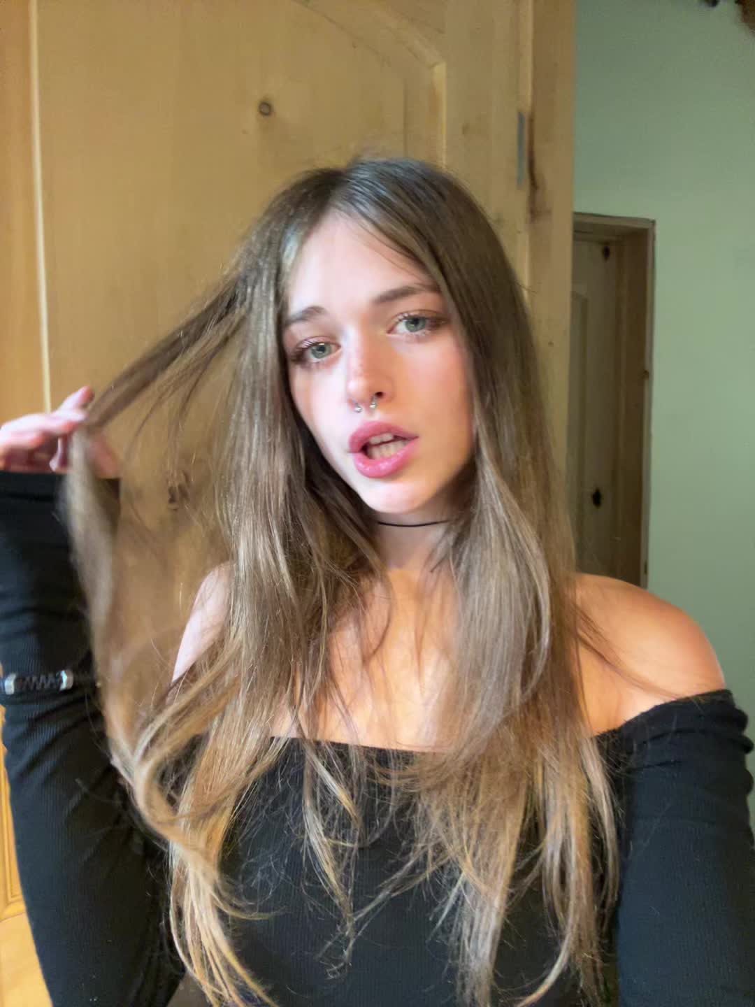 @ella???