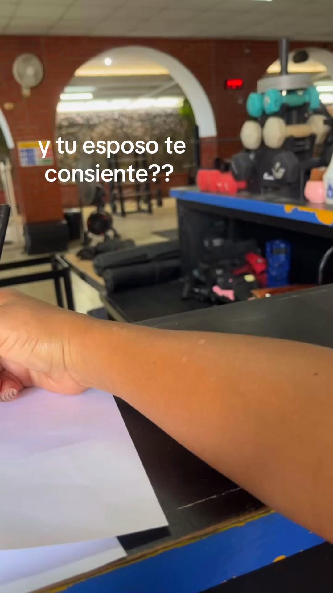 @v&iota;cĸy avalos