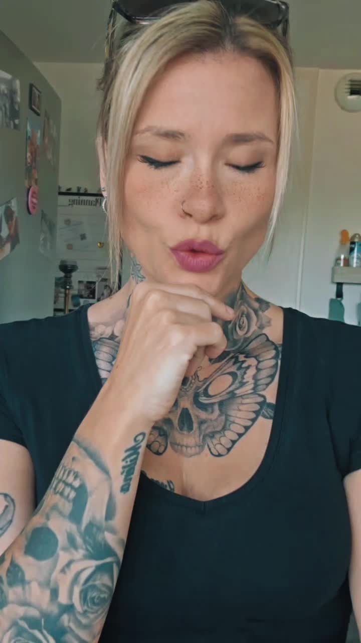 @Inkedgirllyon