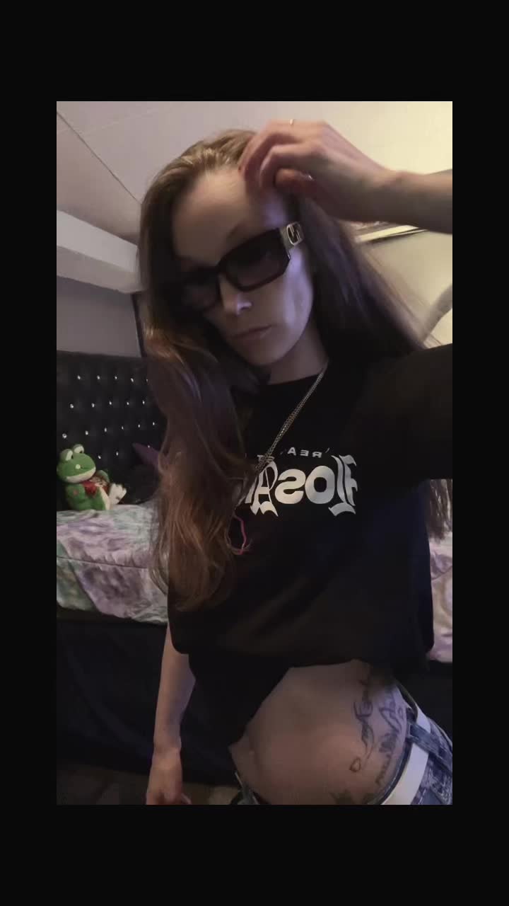 @HoodBarbie11:11🦋