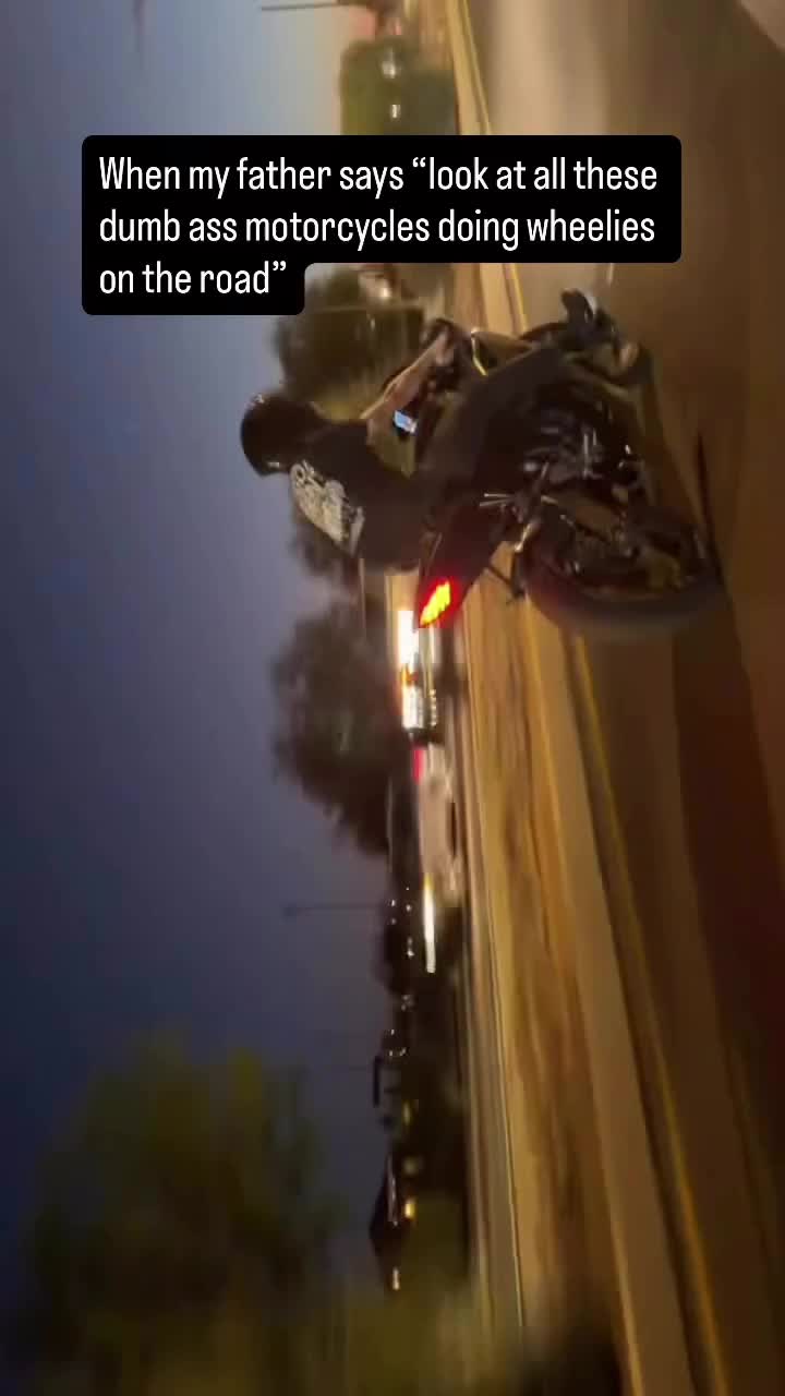 @Ayeyoa_600