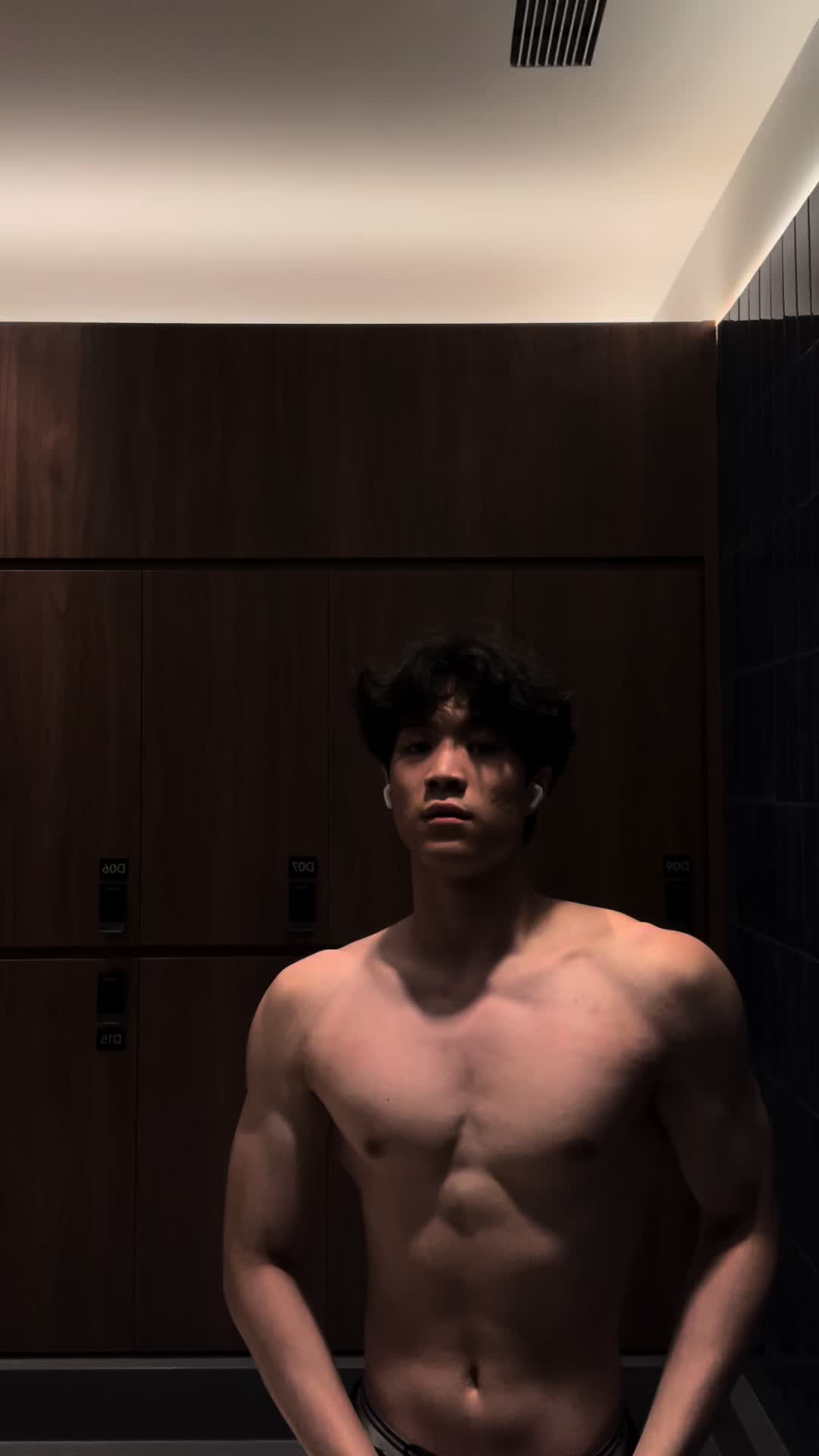 @alexw.
