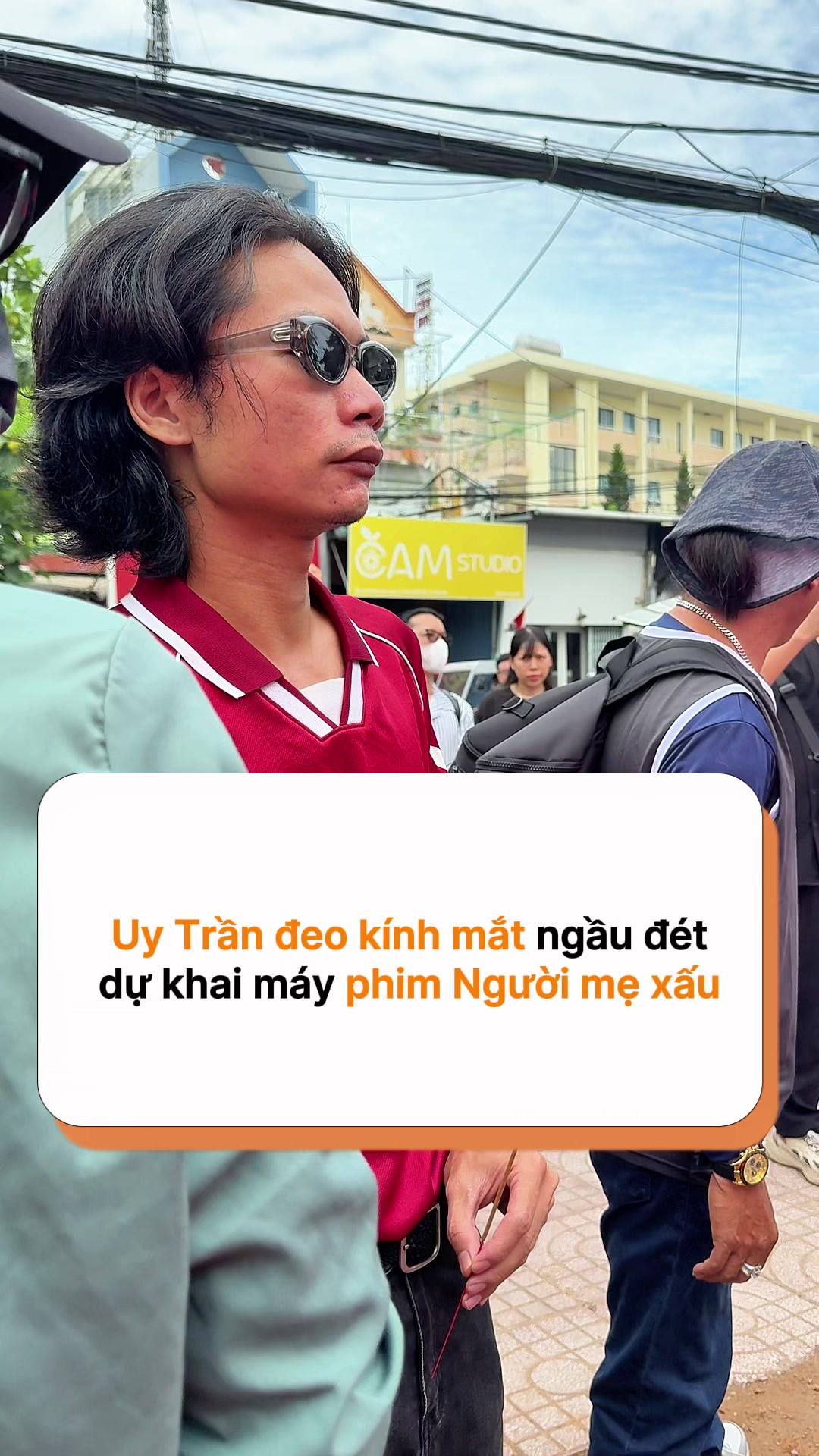 @H&oacute;ng Showbiz Việt