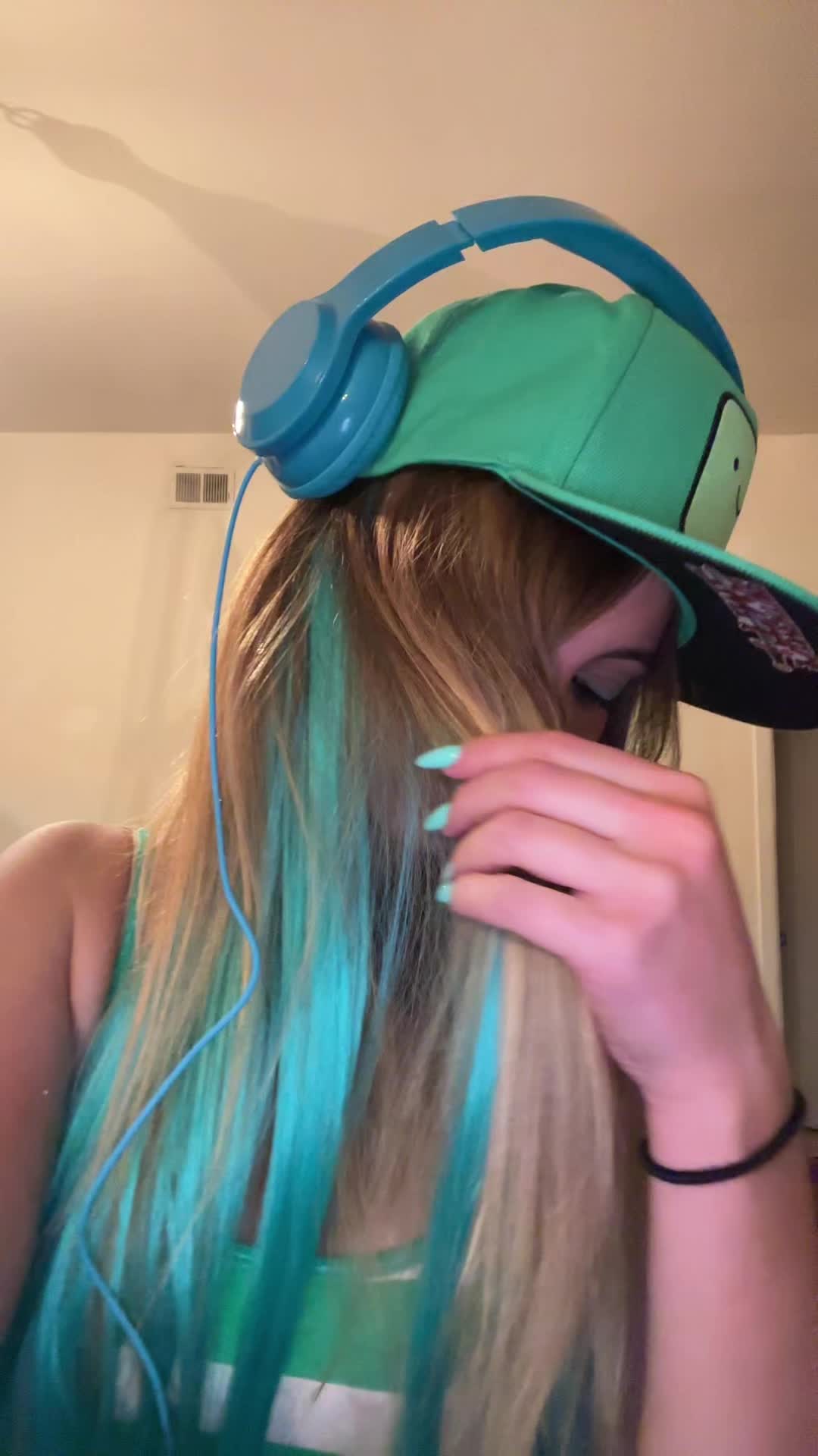 @Mel