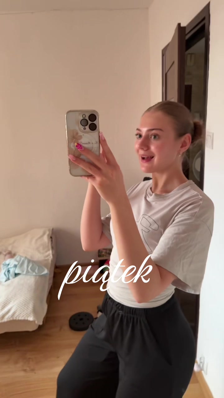 @𝓚𝓪𝓼𝓲𝓪😜