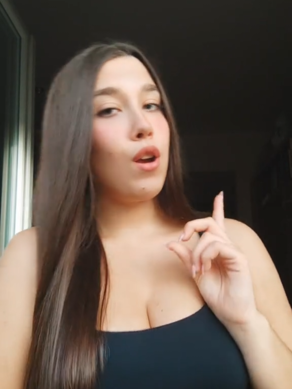 @_Sofia_