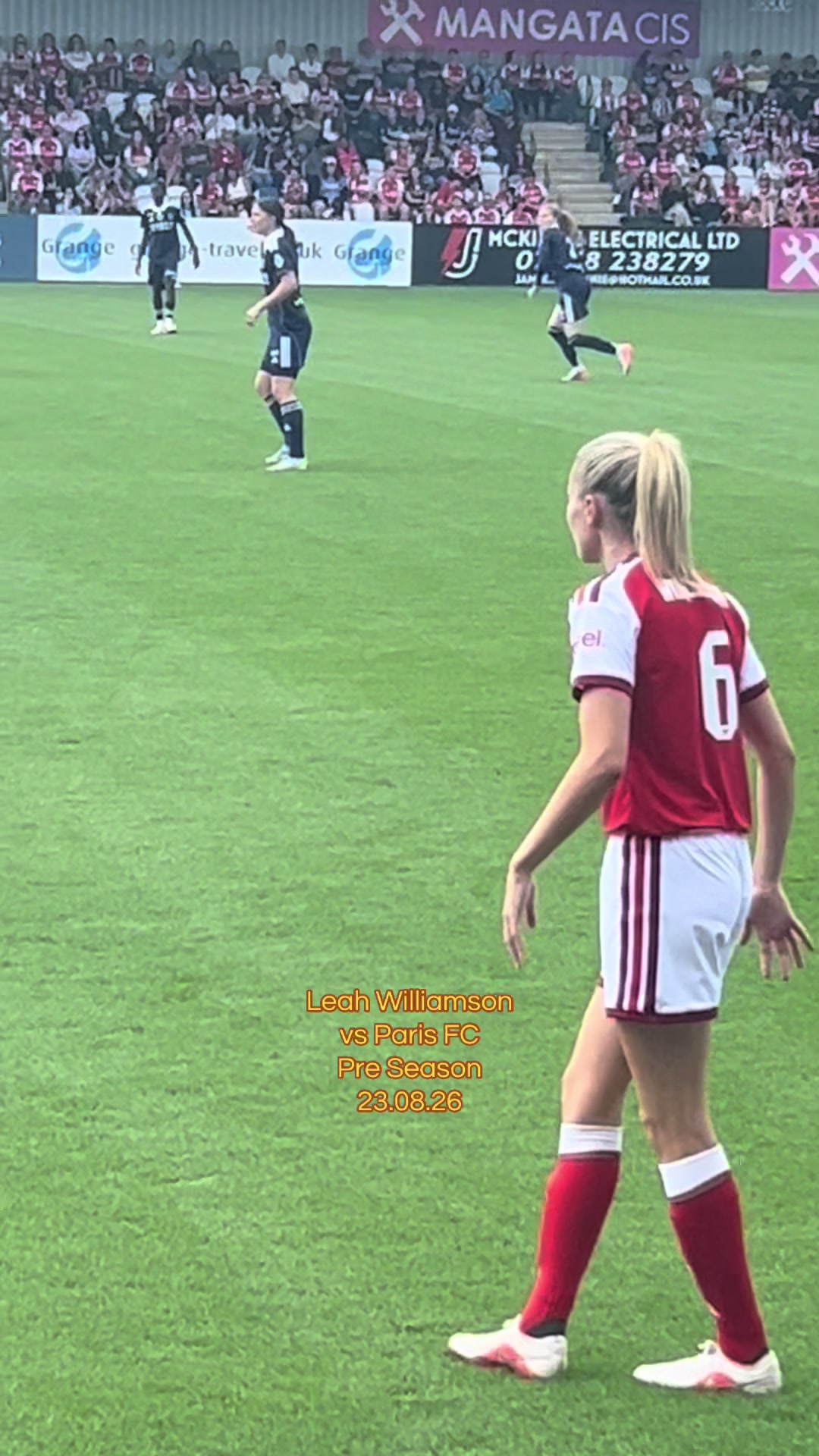 @Amelia ❤️🤍⚽️