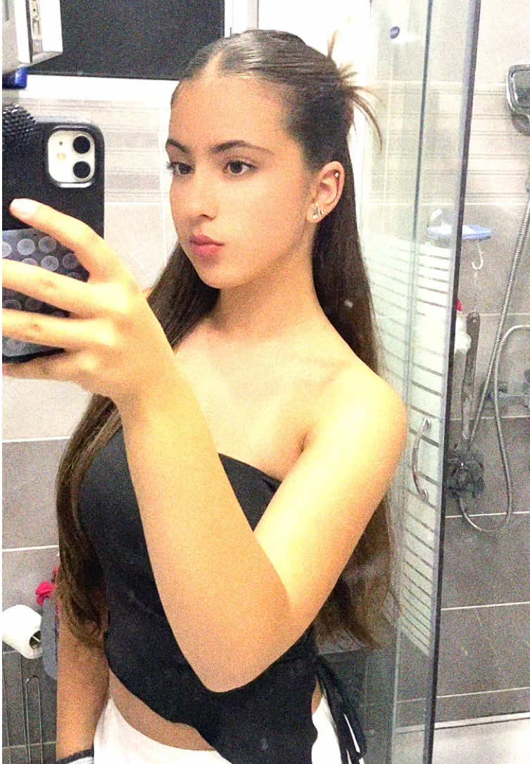 @𑣲𝑫