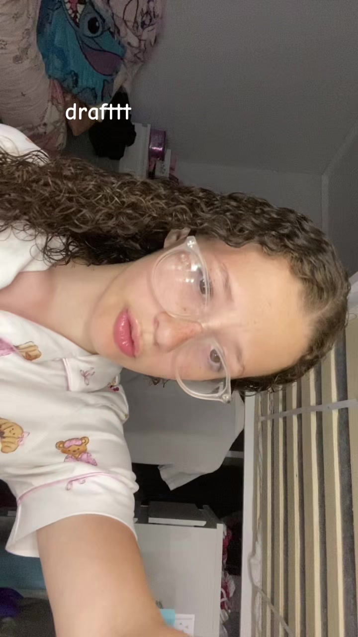 @freyaxoxo
