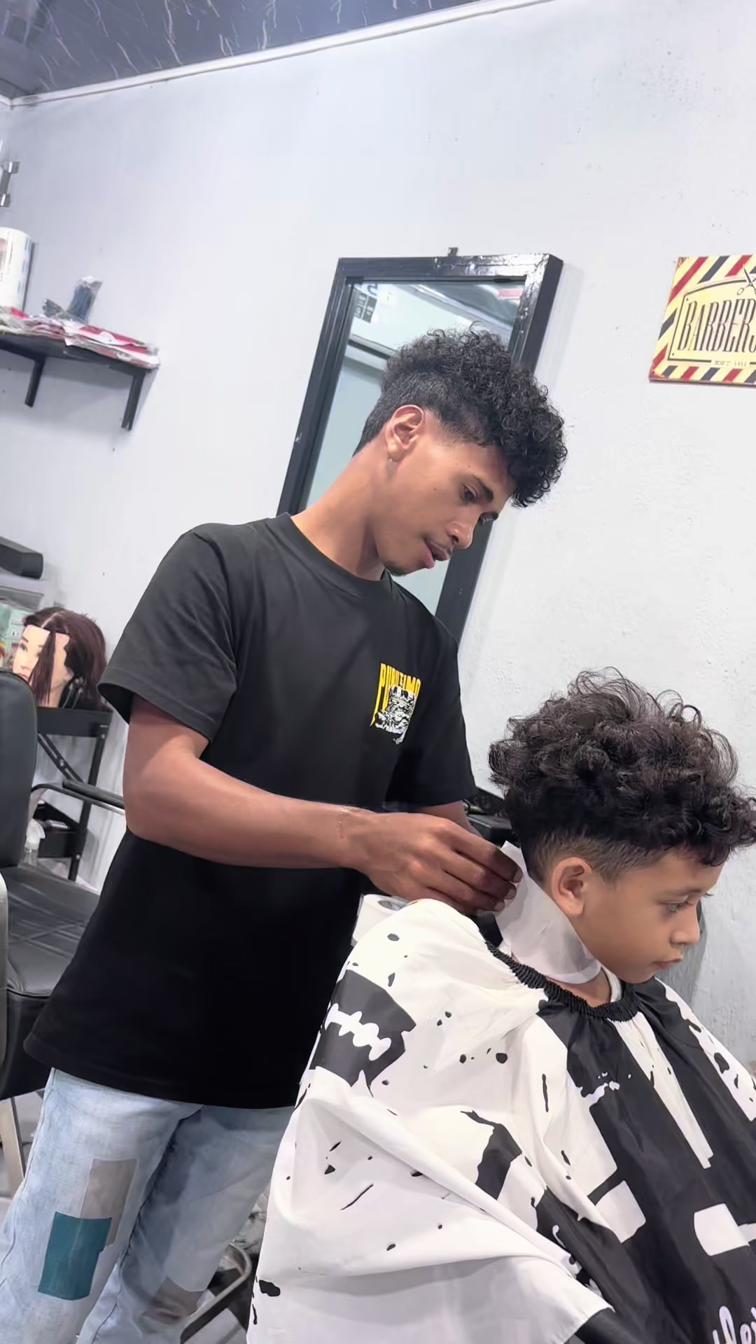 @Puru BarberShop
