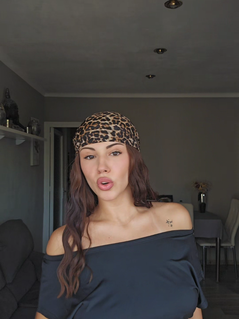 @𝓥𝓮𝓻𝓸𝓸𝓸🩶