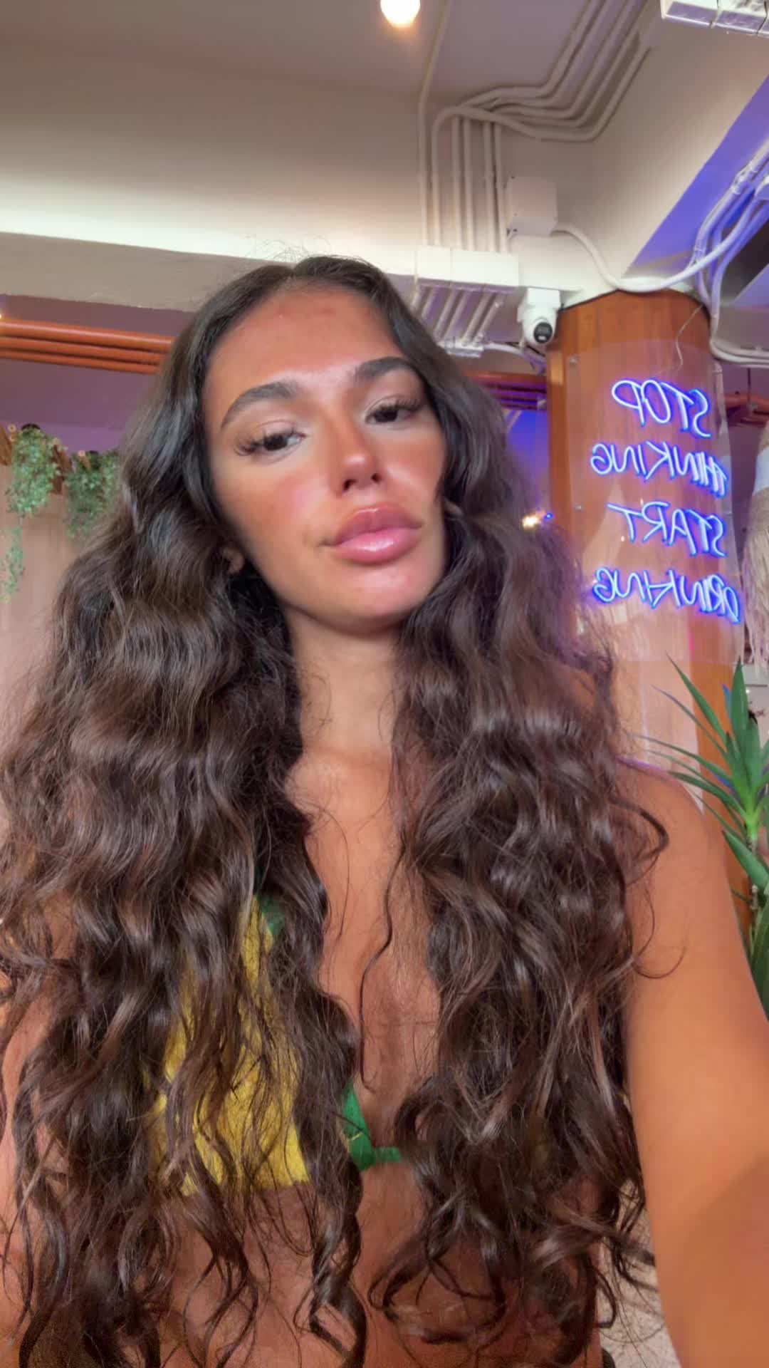 @LAEYA