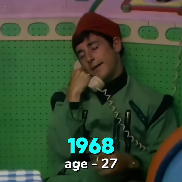 @𝖢𝗁𝖺𝗋𝗆 𝖾𝗏𝗈𝗅𝗎𝗍𝗂𝗈𝗇