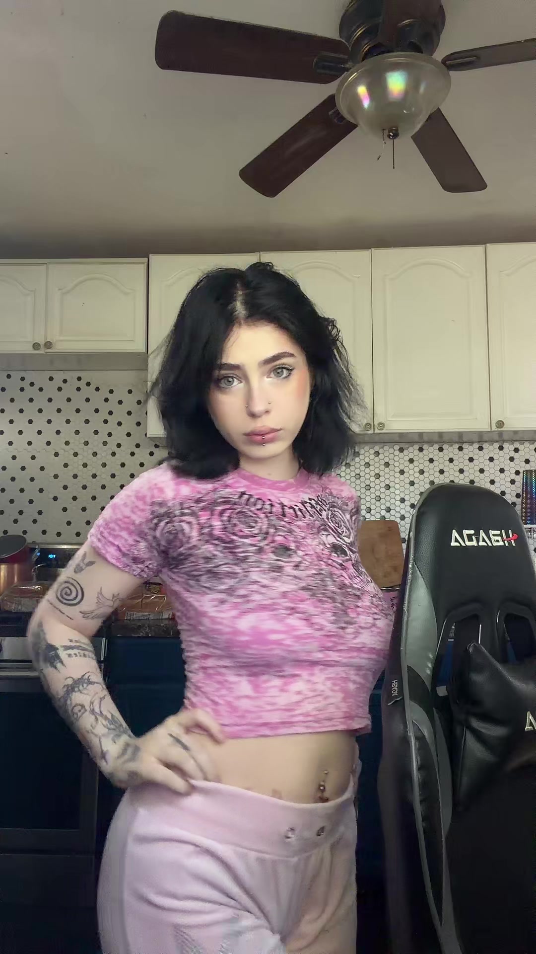 @supersecretaccount001010