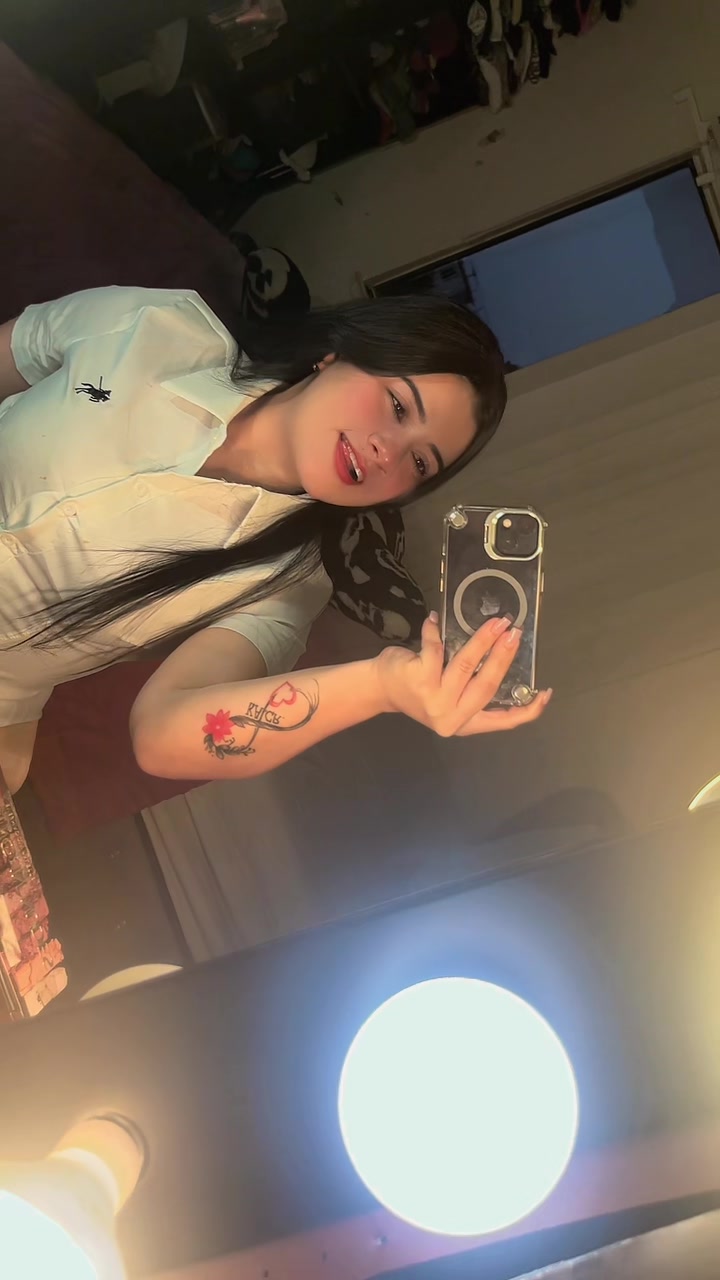 @Ana Guti&eacute;rrez