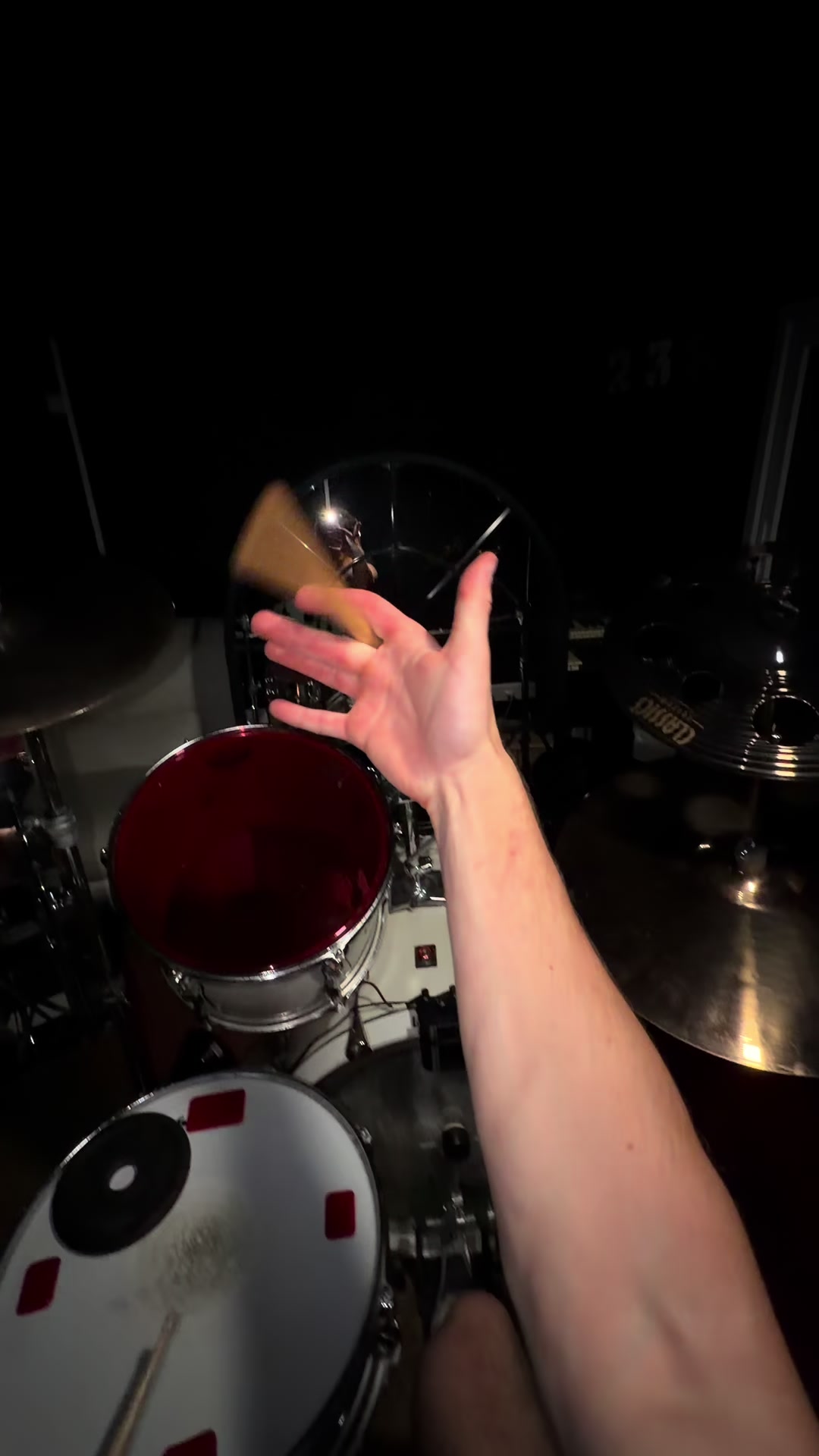 @axel.drum