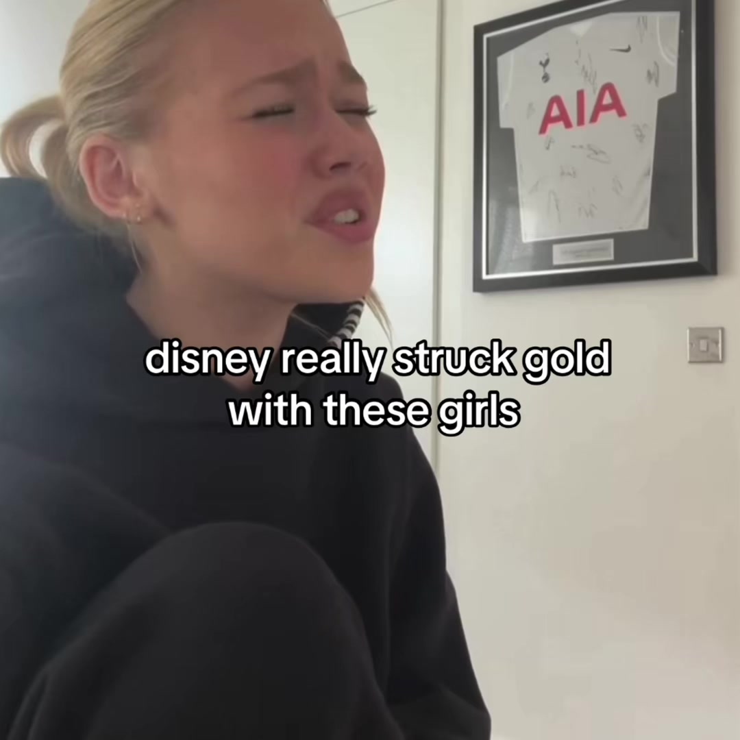 @saskia𑣲⋆