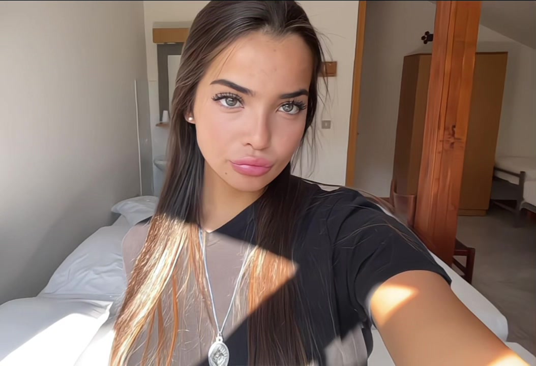 @mariavittoriazara🇧🇷