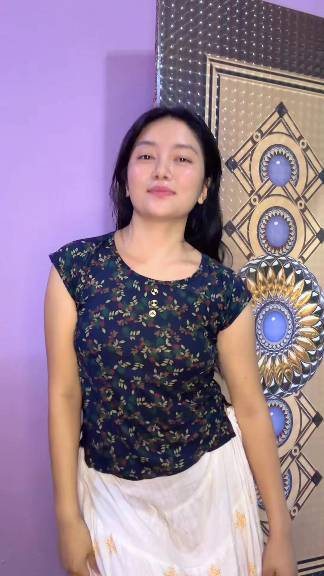 @एलिसा तारम मगर