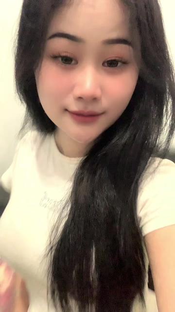 @velicyaa