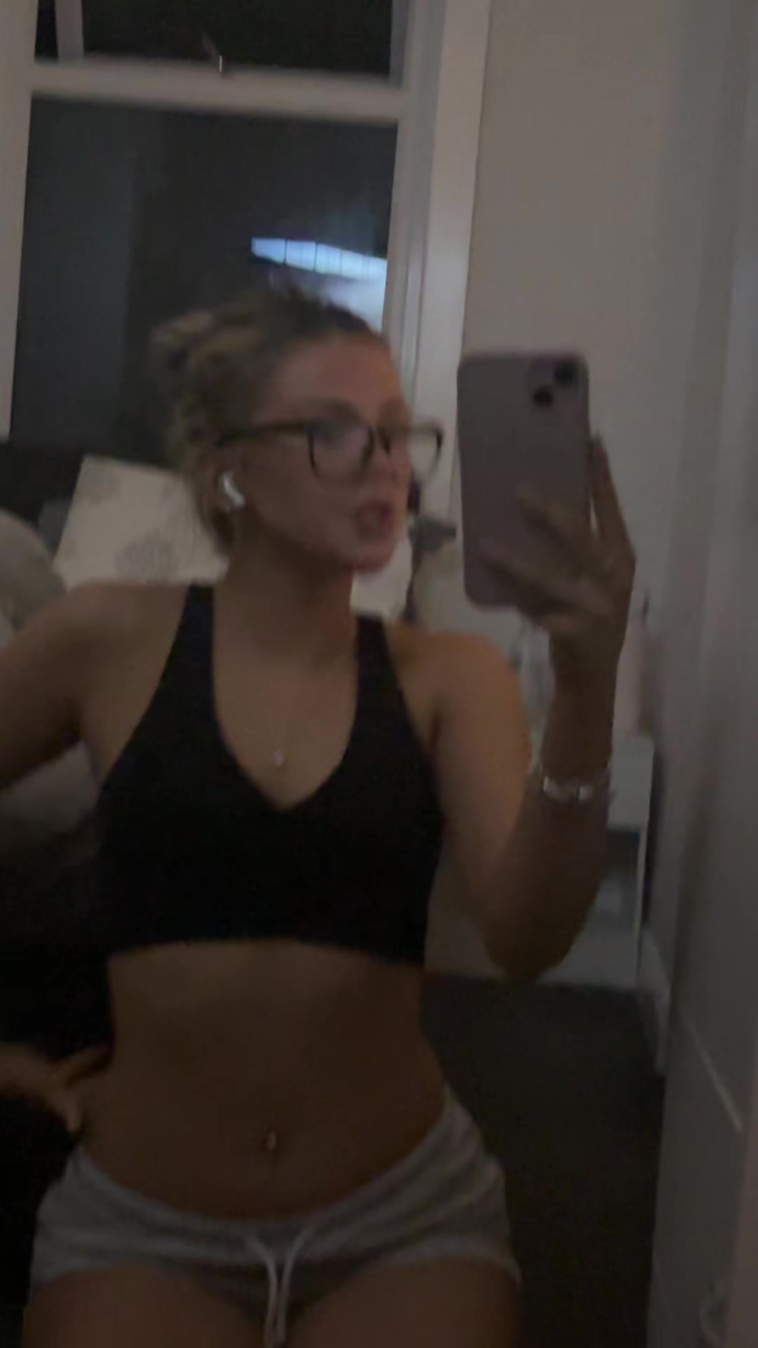 @lo
