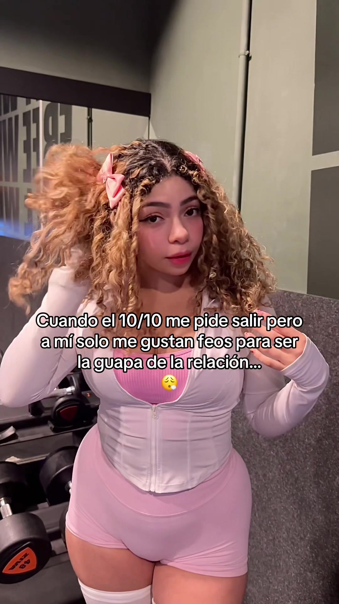 @Curly Alyss 🎀