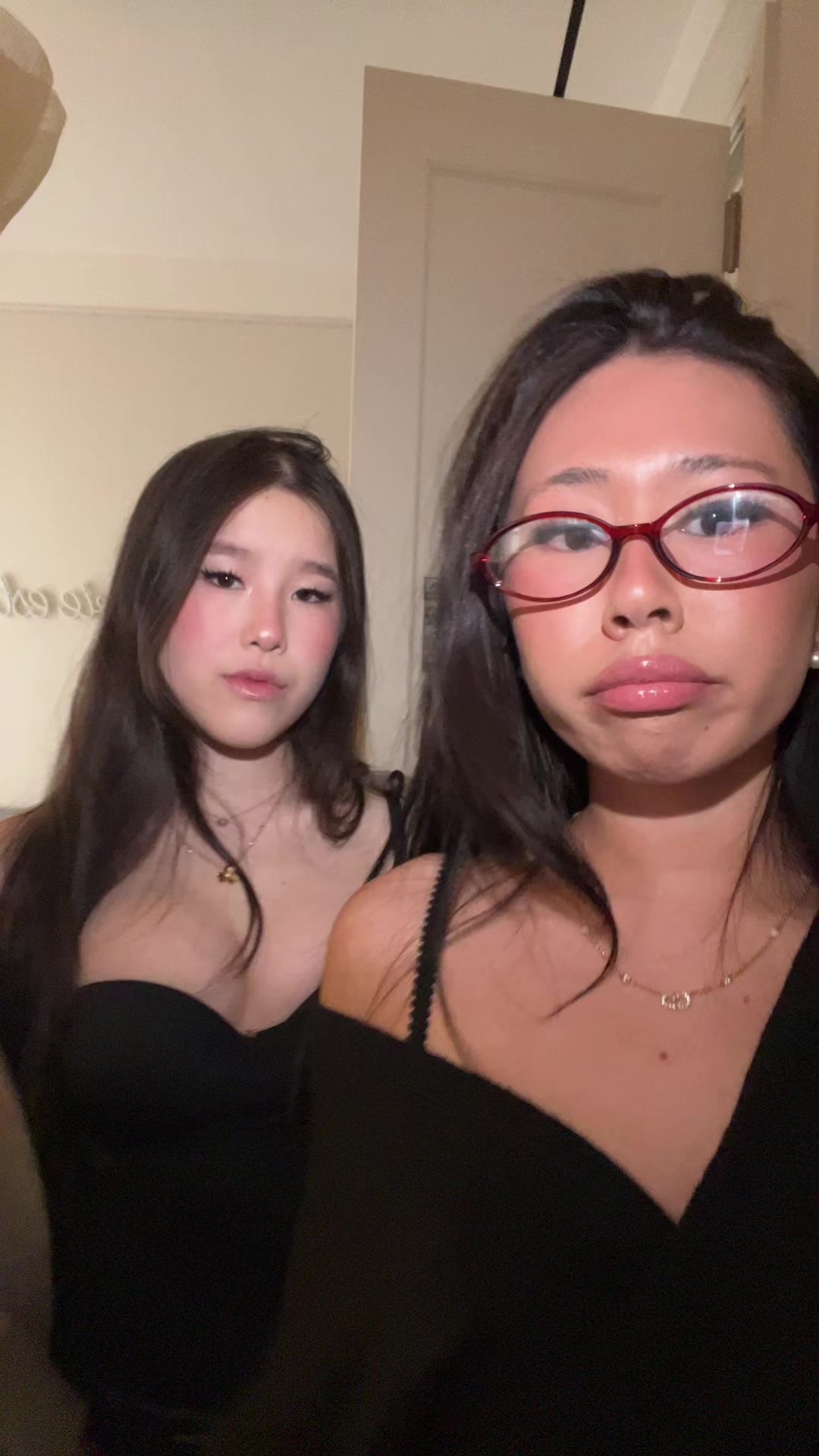 @isabella