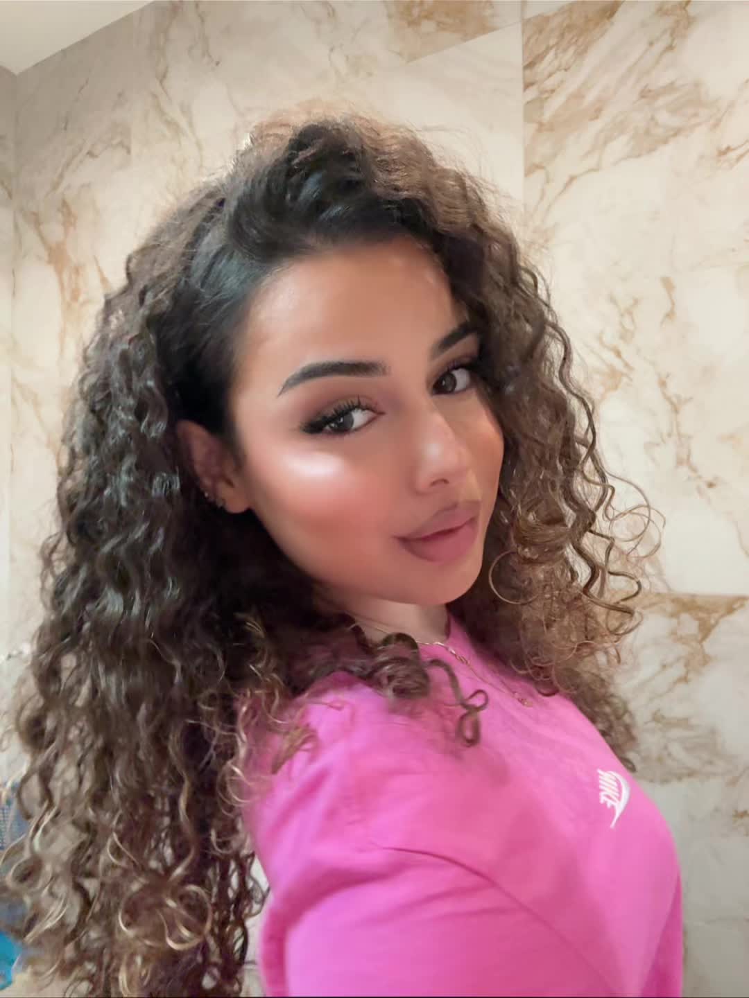 @𝓮