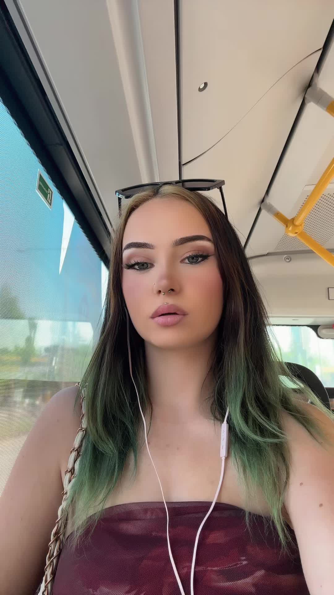 @laura