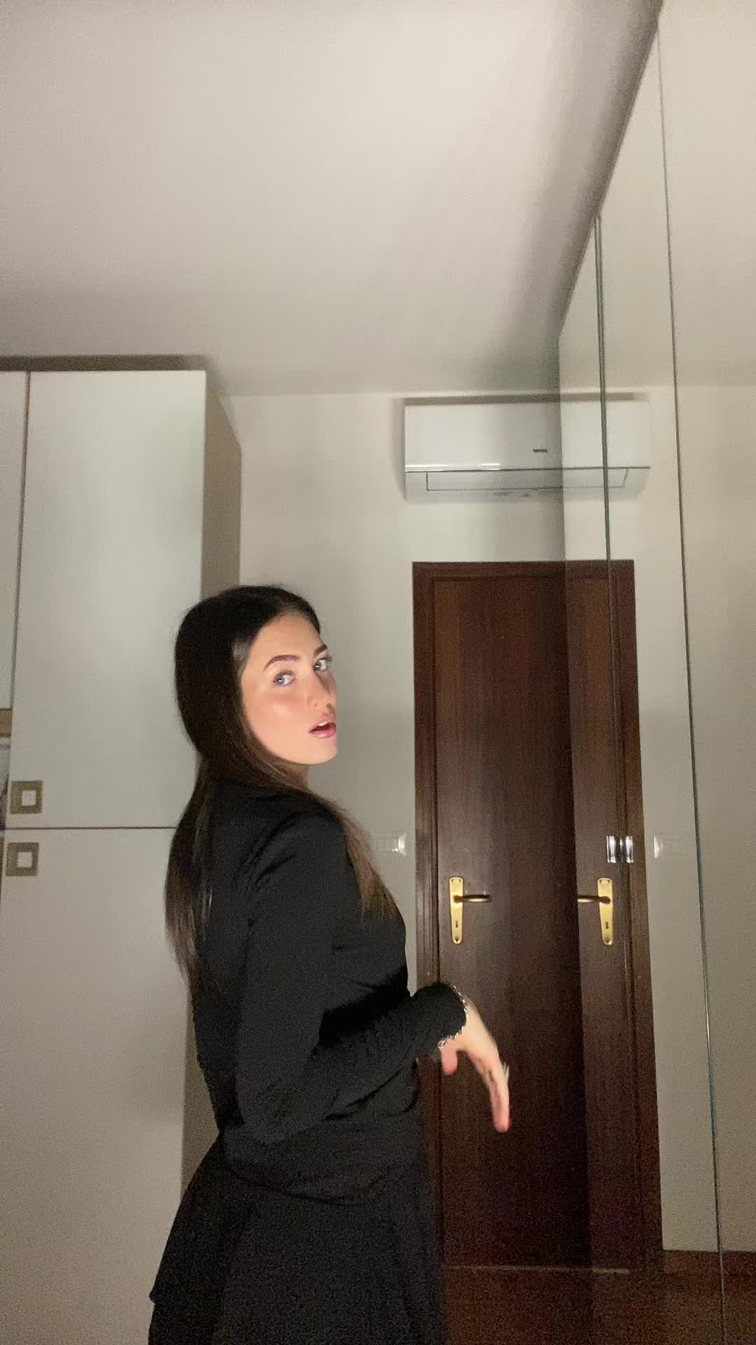 @Adriana