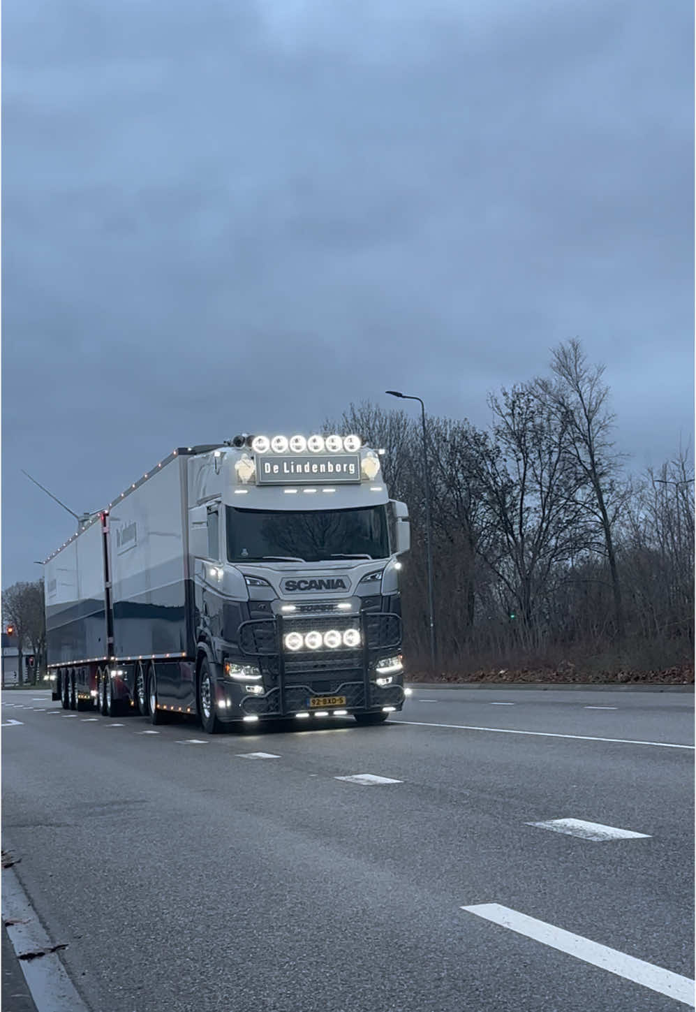 @Drozlucas🇨🇭/🚛🚨🇳🇱🇳🇱