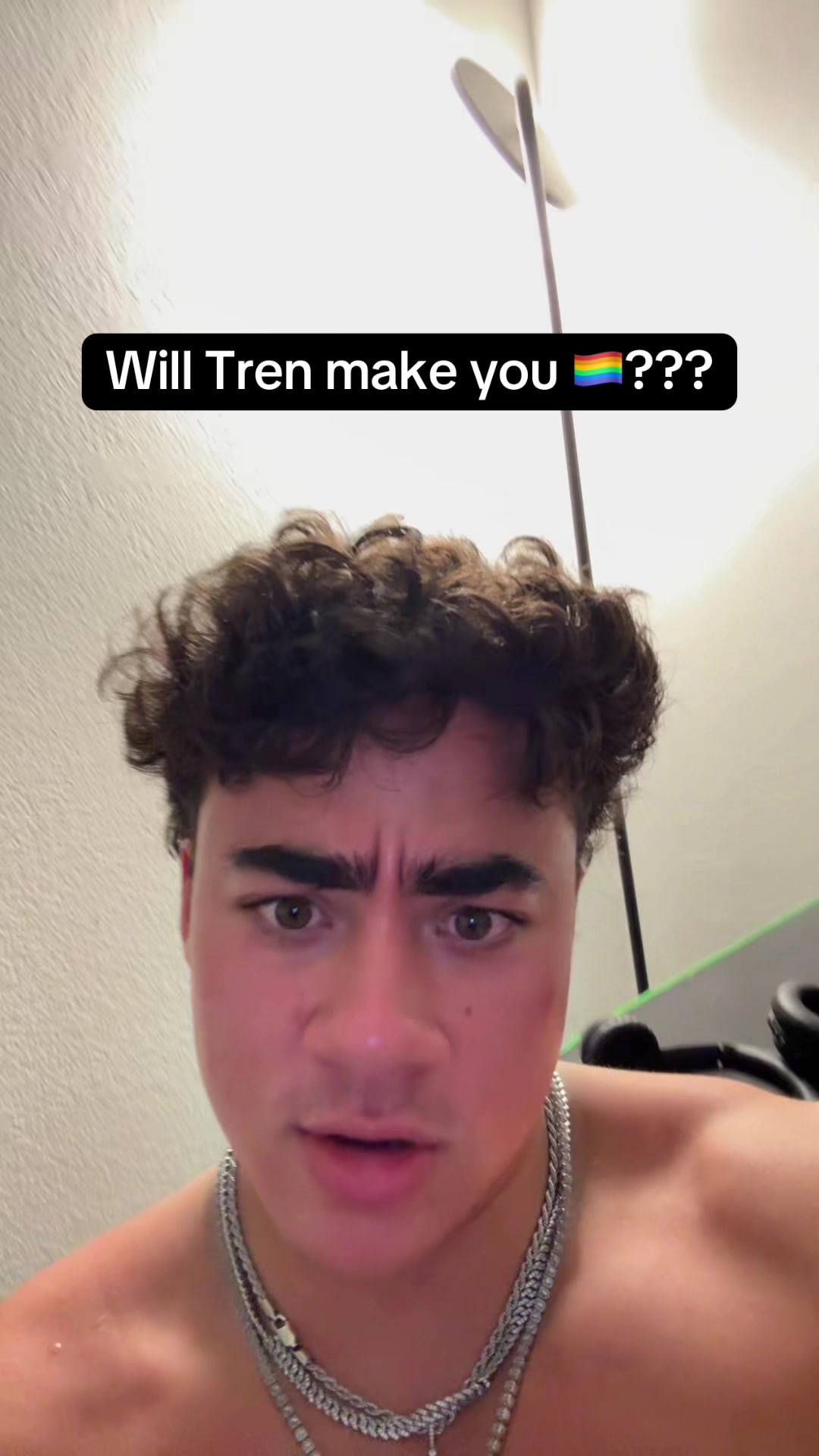 @Escay