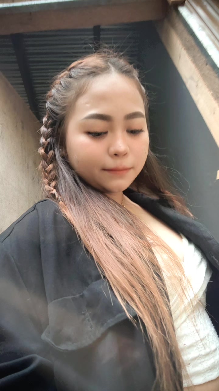 @🦋