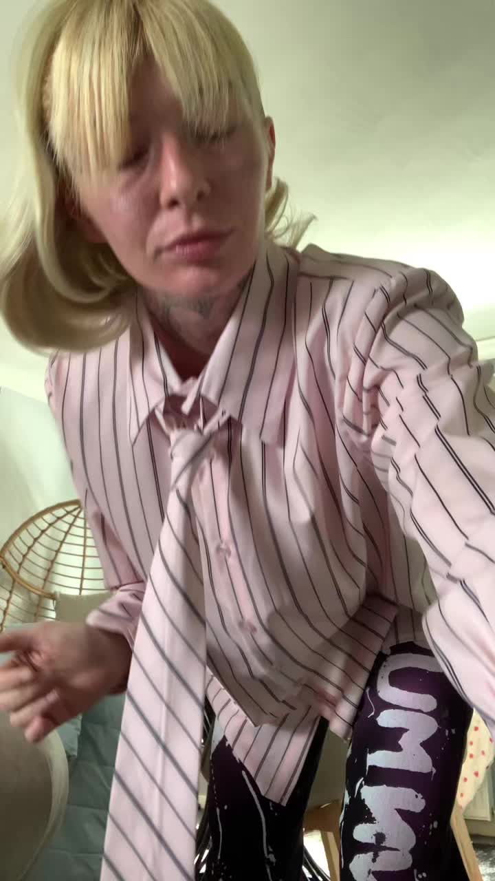 @- sydneywoodx