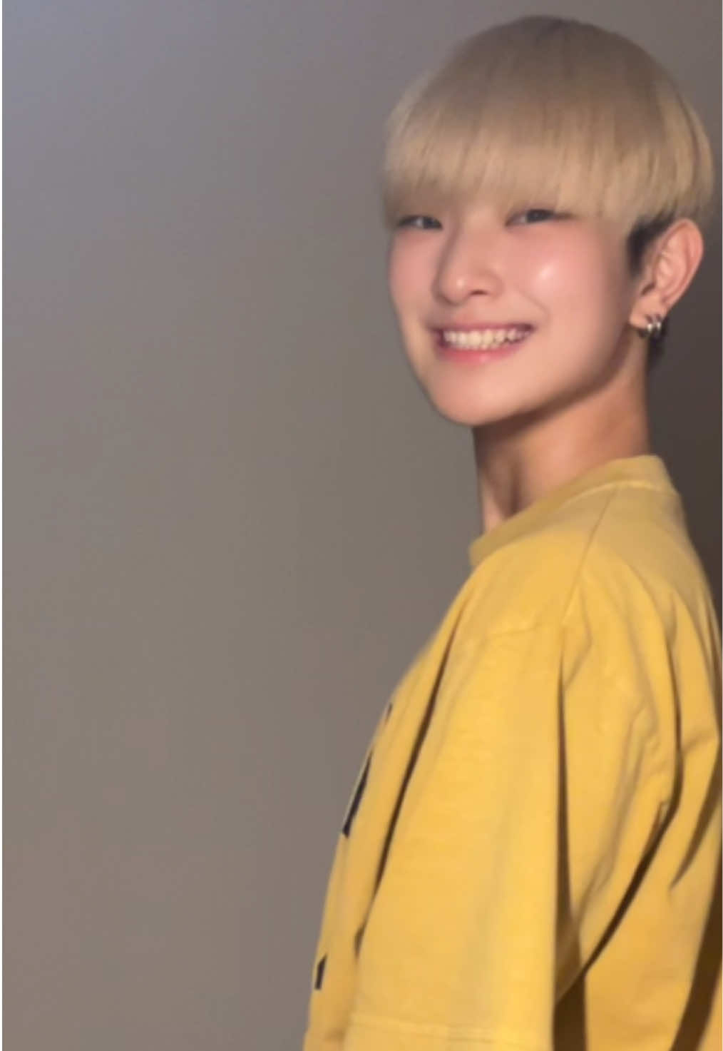 @수현