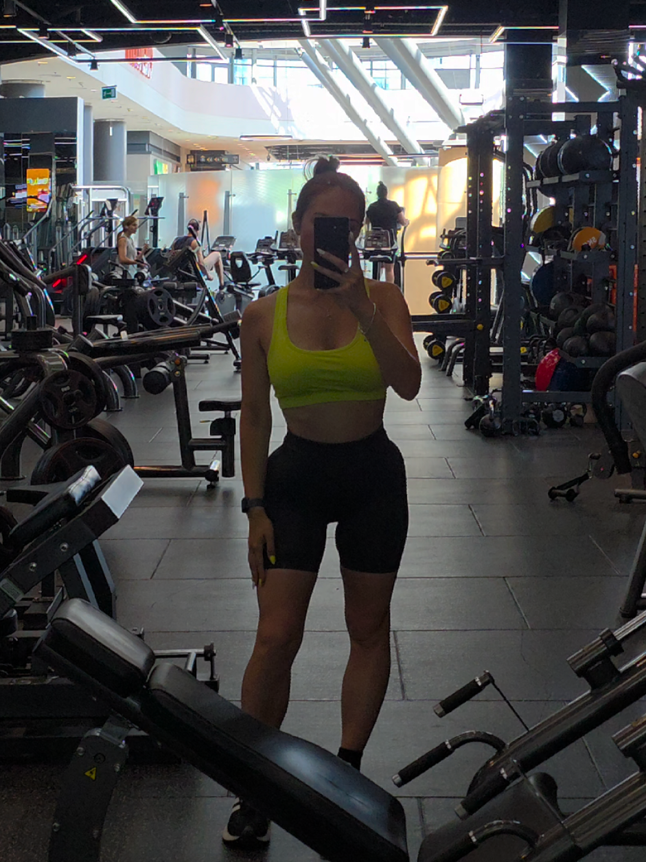 @YOANNA ¦ CONTENT CREATOR 🧿