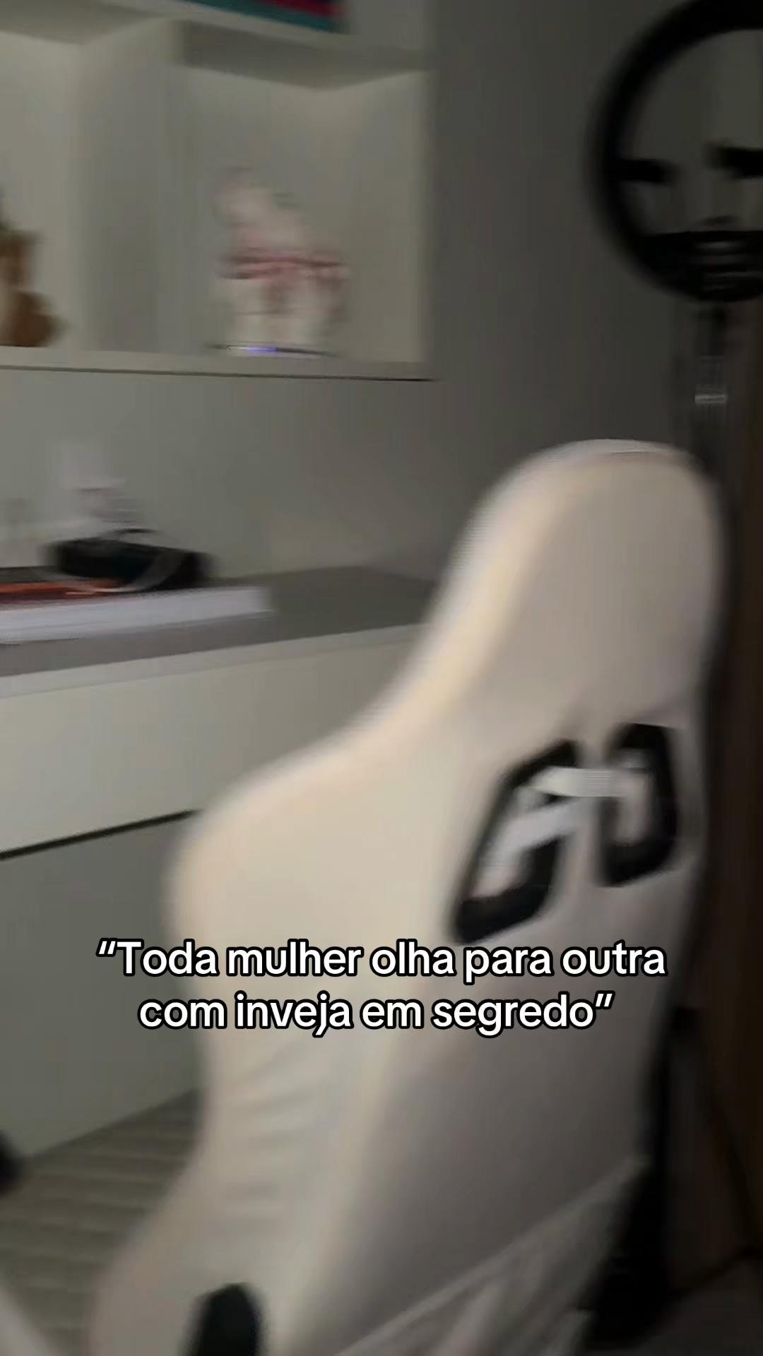 @Thamirys Frentista
