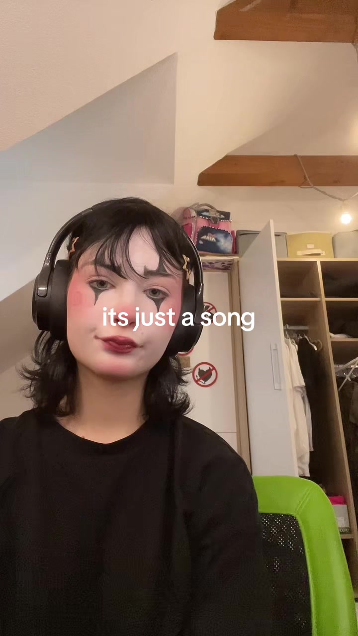 @⚢ 🪼⋆.ೃ࿔*:・⚢
