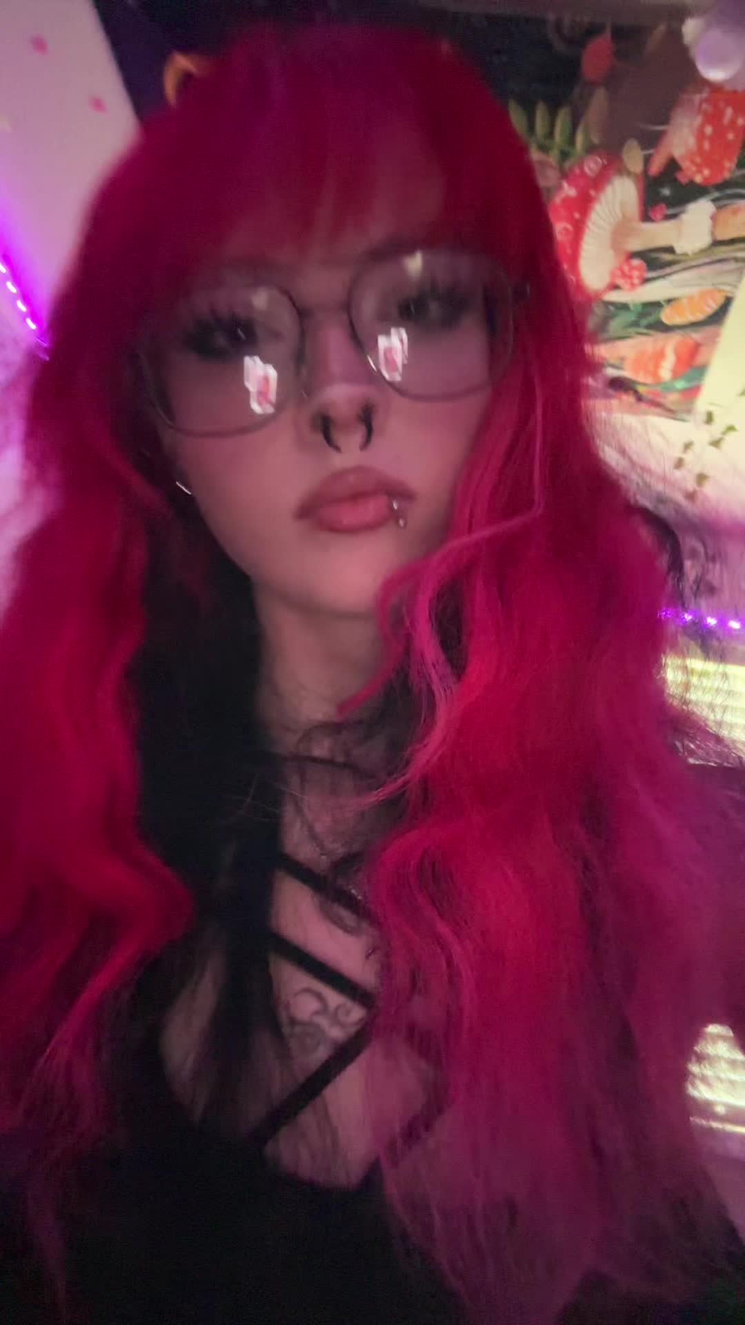@cαɾlվ ᥫ᭡