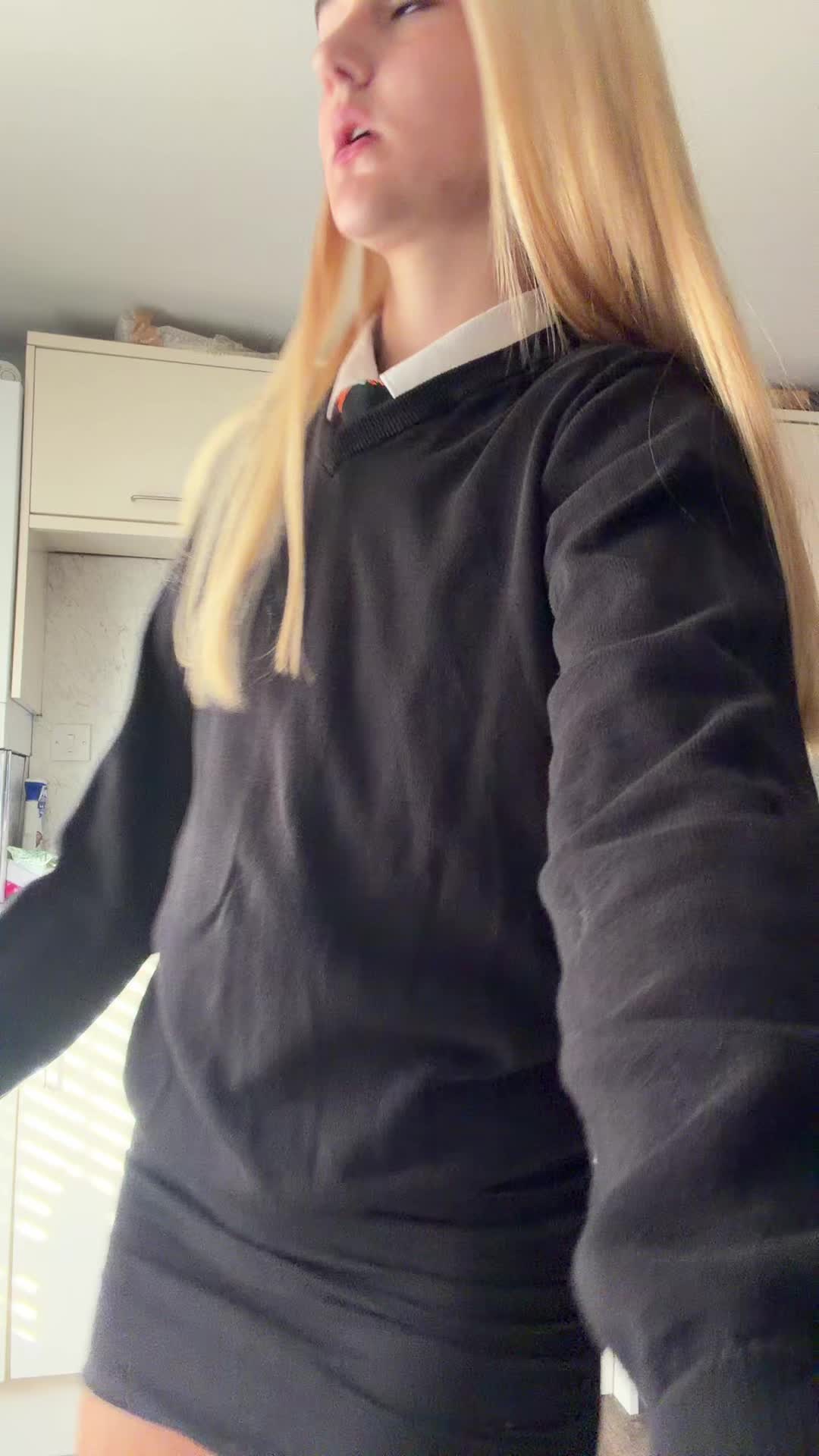 @itsskyyeeeee