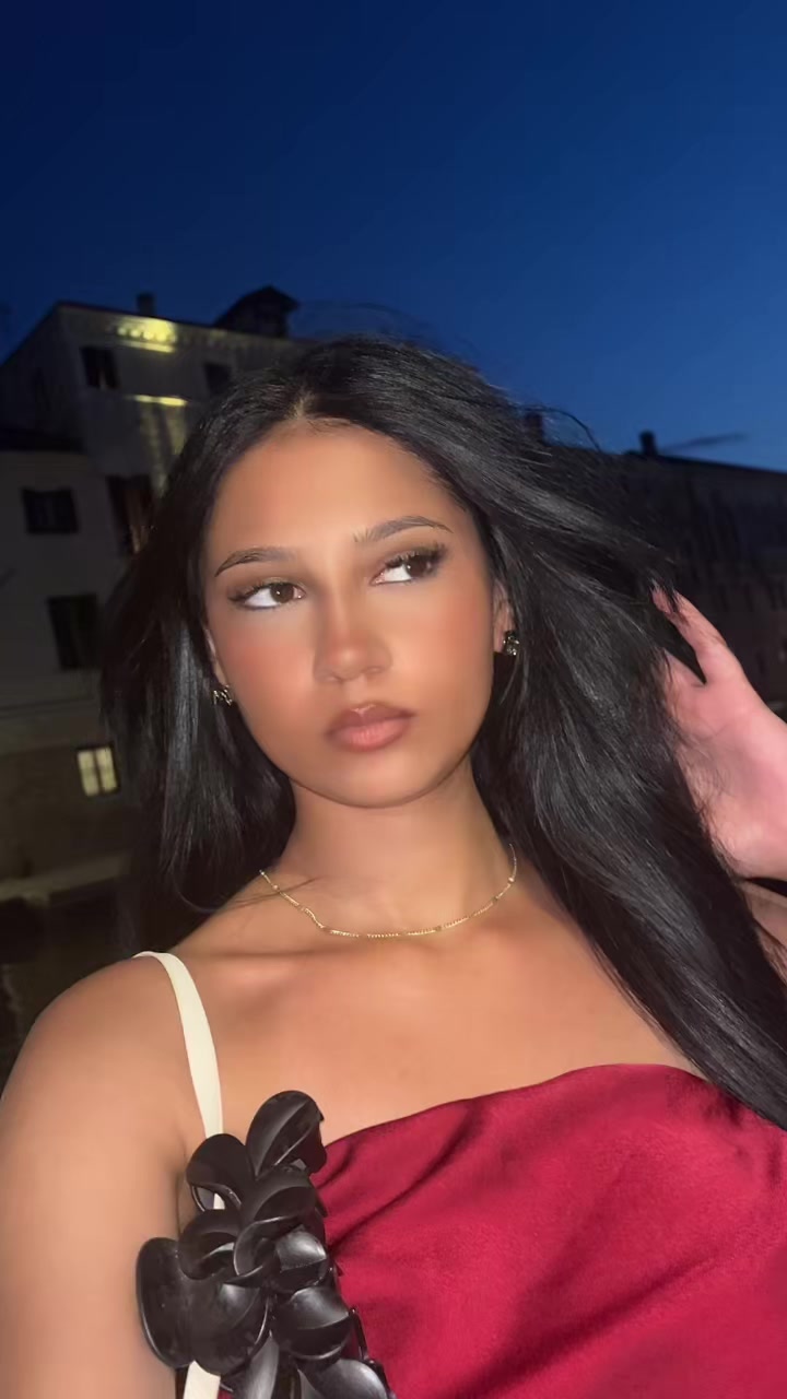@Simona Pollakova