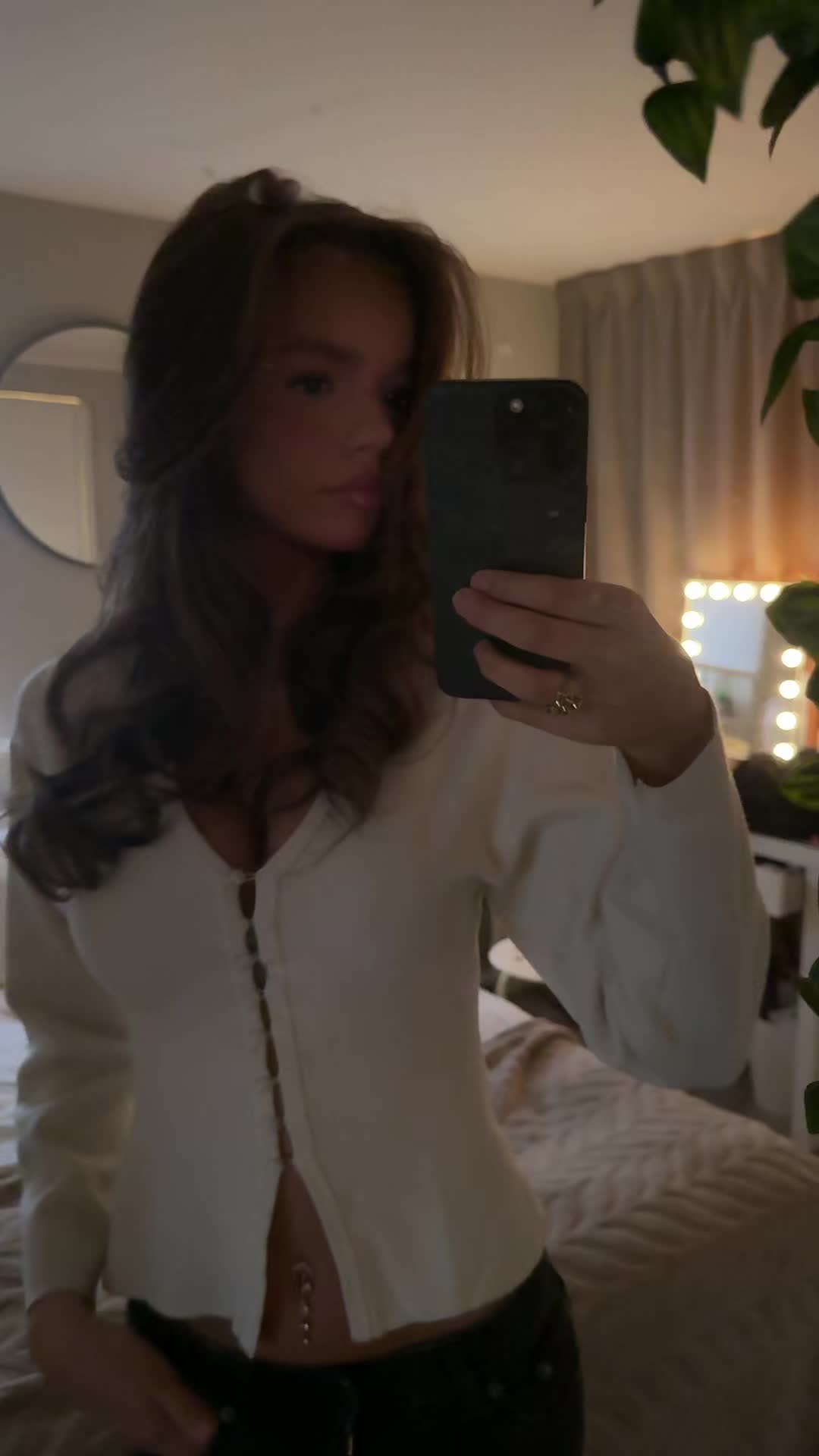 @KORNELIA