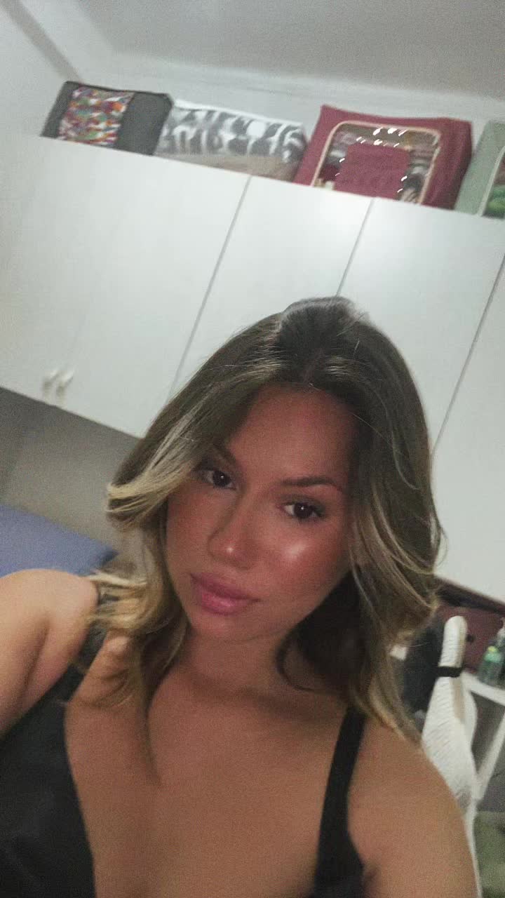 @👸🏼