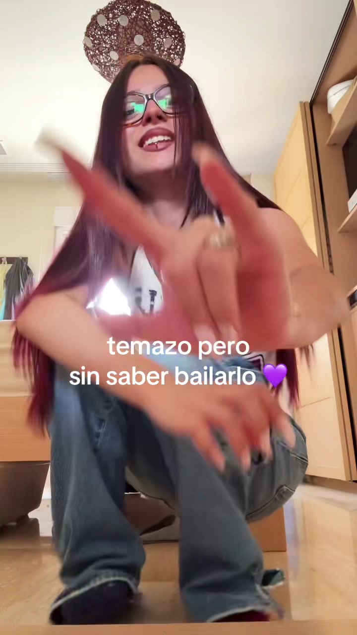 @Helena 🚭💸